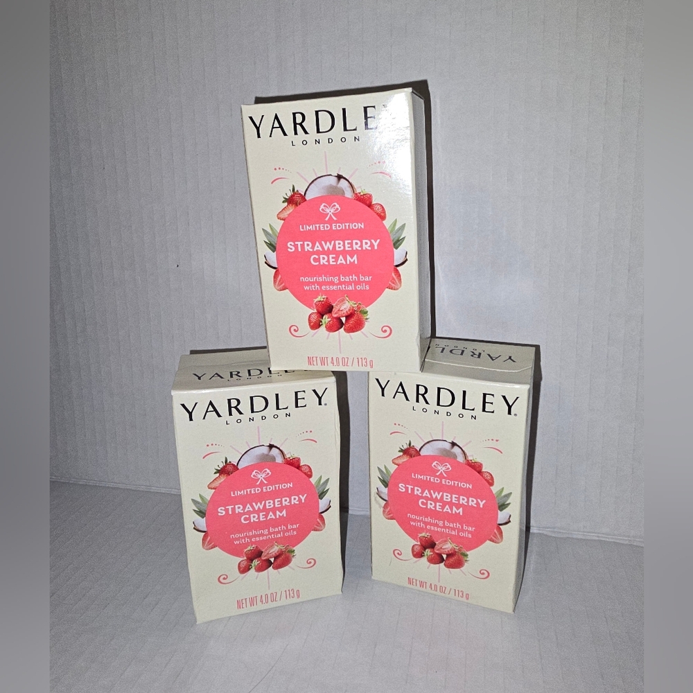 Yardley Strawberry Cream Limited Edition 4.0 oz Bath Bar Soap Essentiol Oils LOT